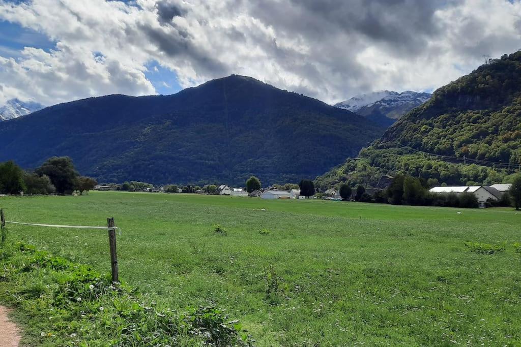 Studio Calme Pour 4 Pers. Vue Exceptionnelle Bagneres-de-Luchon Luaran gambar