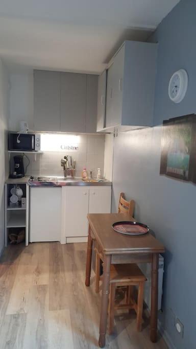 Studio Calme Pour 4 Pers. Vue Exceptionnelle Bagneres-de-Luchon Luaran gambar